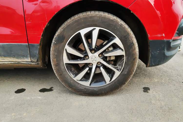 Used BAIC Senova X55 2016 1.5T CVT Comfort Version Right Front Wheel Hub