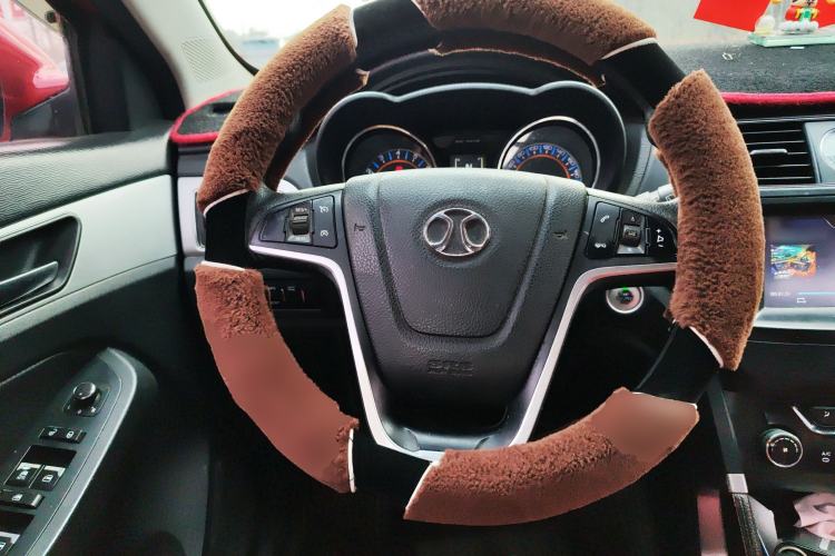 Used BAIC Senova X55 2016 1.5T CVT Comfort Version Steering Wheel