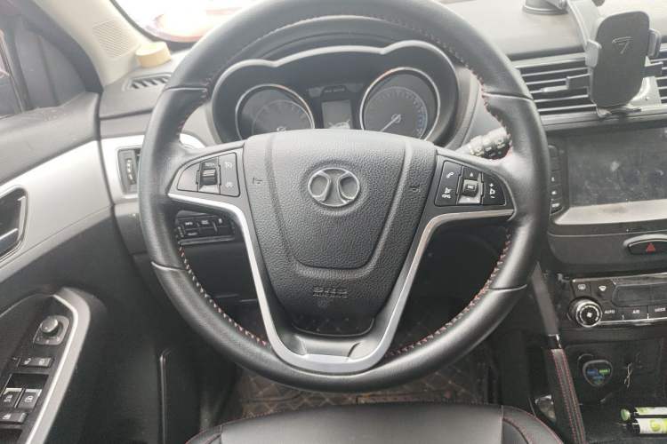 Used BAIC Senova X55 2016 1.5T CVT Elite Edition Steering Wheel