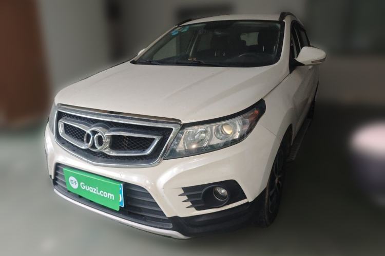 Used BAIC Senova X55 2016 1.5T manual comfort version Guazi used car, China used car export, Used car for sale, Used  cars, Cheapest cars for sale