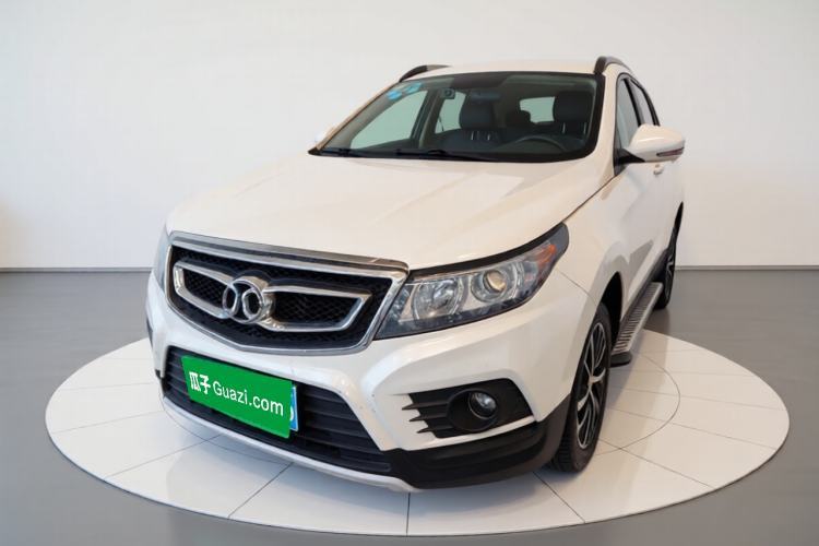 Used BAIC Senova X55 2016 1.5T manual comfort version Guazi used car, China used car export, Used car for sale, Used  cars, Cheapest cars for sale