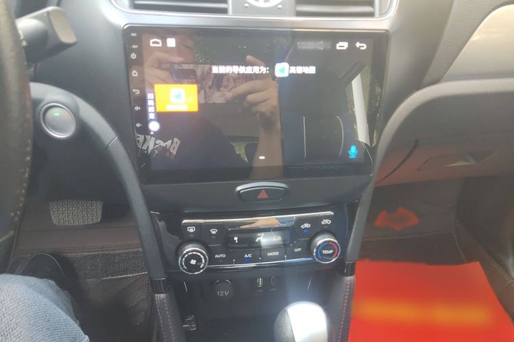 Used BAIC Senova X55 2016 1.5T CVT Elite Edition Audio And AC Panel