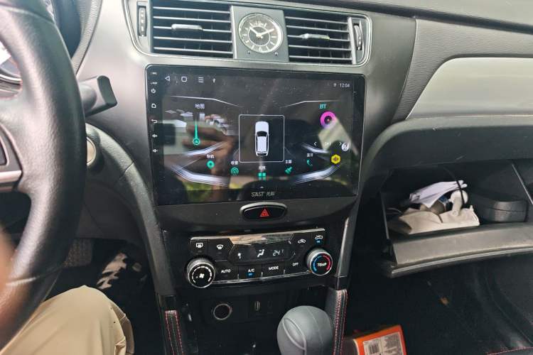 Used BAIC Senova X55 2016 1.5T CVT Luxury Edition Audio And AC Panel