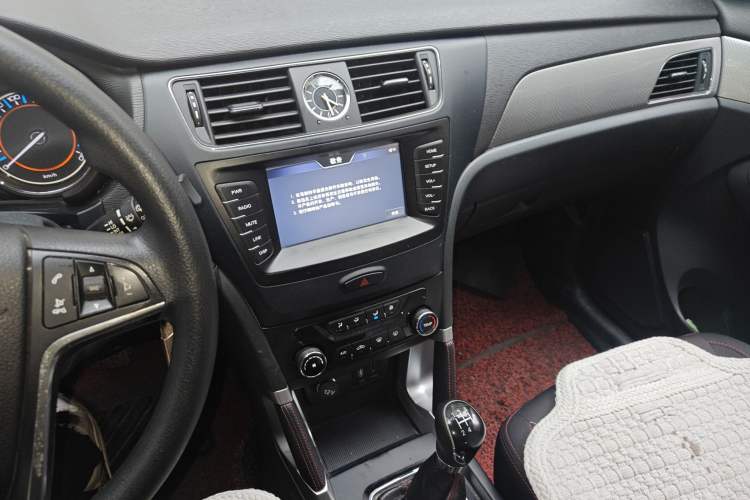 Used BAIC Senova X55 2016 1.5L Manual Comfort Version Audio And AC Panel