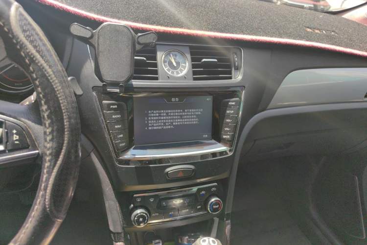 Used BAIC Senova X55 2016 1.5T CVT Luxury Edition Audio And AC Panel