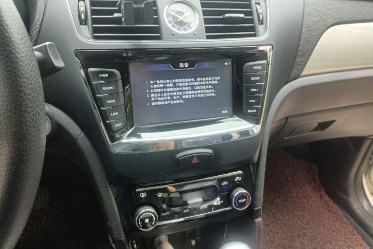 Used BAIC Senova X55 2016 1.5T CVT Luxury Edition Audio And AC Panel