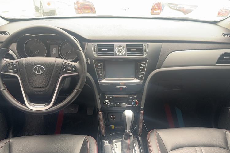 Used BAIC Senova X55 2016 1.5T CVT Luxury Edition Audio And AC Panel