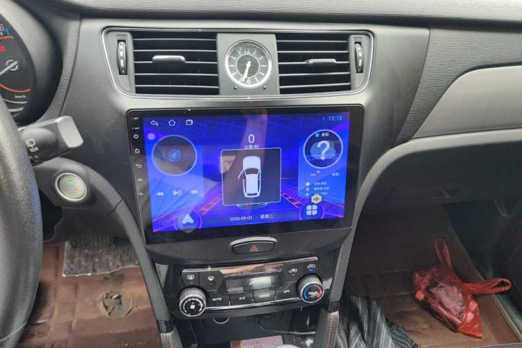 Used BAIC Senova X55 2016 1.5T CVT Elite Edition Audio And AC Panel
