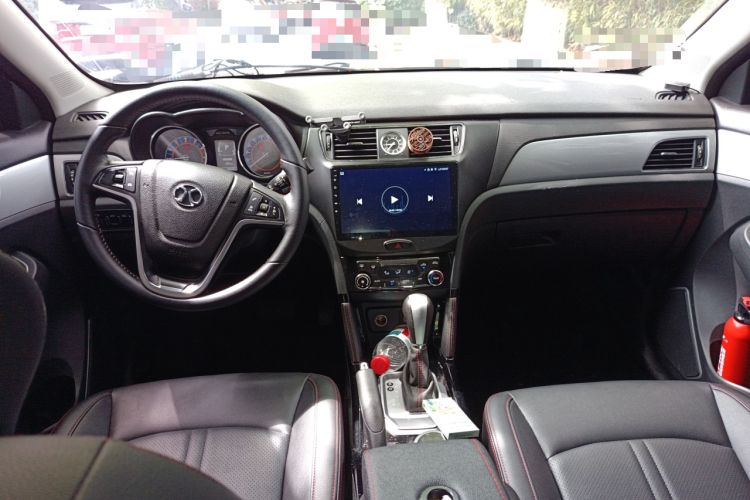 Used BAIC Senova X55 2016 1.5T CVT Elite Edition Center Console