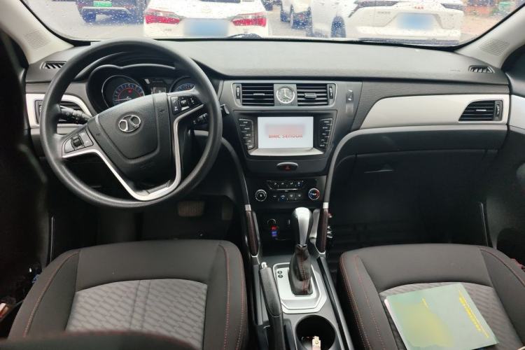 Used BAIC Senova X55 2016 1.5T CVT Comfort Version Center Console