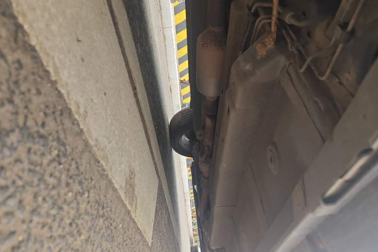 Used BAIC Senova X55 2016 1.5T CVT Elite Edition Chassis Rear Right