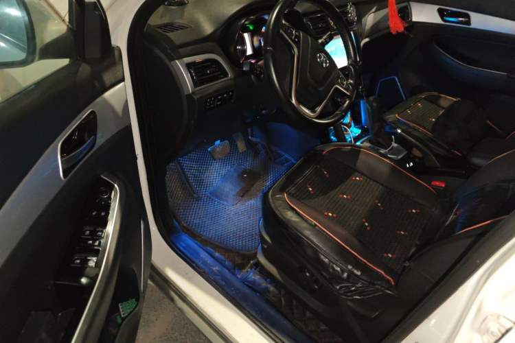 Used BAIC Senova X55  Driver Seat
