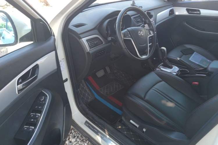 Used BAIC Senova X55 2016 1.5T CVT Luxury Edition Driver Seat