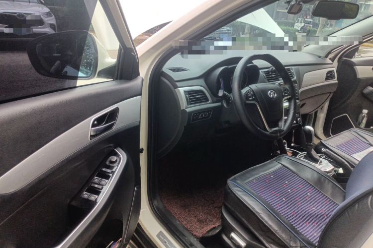 Used BAIC Senova X55 2016 1.5T CVT Luxury Edition Driver Seat