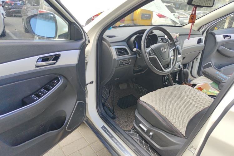 Used BAIC Senova X55 2016 1.5T CVT Luxury Edition Driver Seat