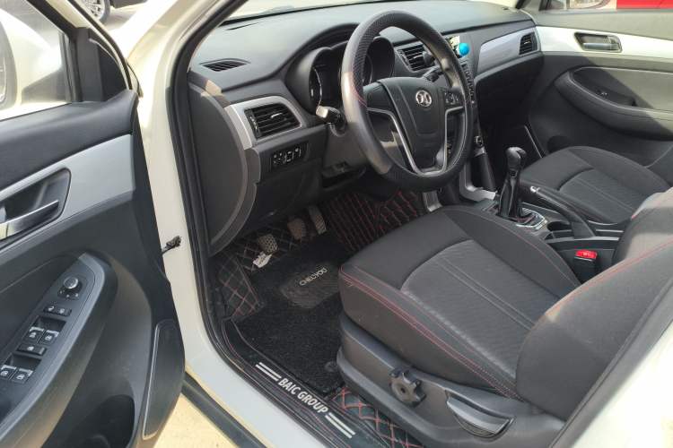 Used BAIC Senova X55 2016 1.5L Manual Comfort Version Driver Seat