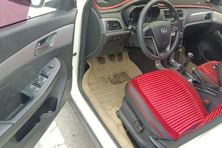 Used BAIC Senova X55 2016 1.5L Manual Comfort Version Driver Seat