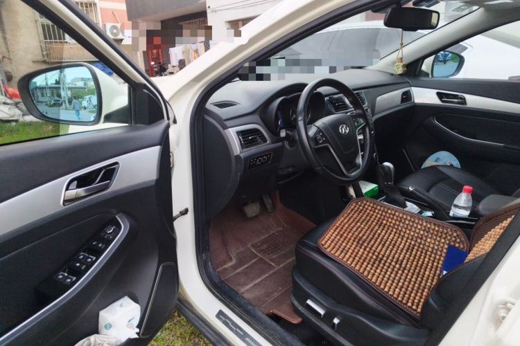 Used BAIC Senova X55 2016 1.5T CVT Luxury Edition Driver Seat