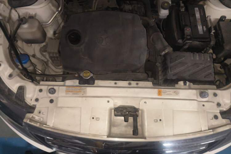 Used BAIC Senova X55 2016 1.5T CVT Luxury Edition Engine Bay