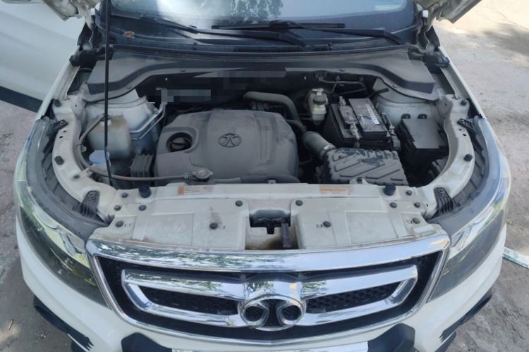 Used BAIC Senova X55 2016 1.5T CVT Elite Edition Engine Bay