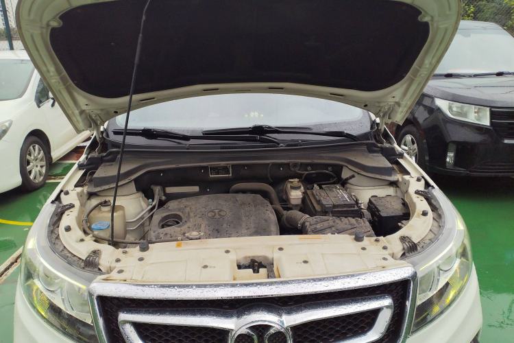 Used BAIC Senova X55 2016 1.5T CVT Elite Edition Engine Bay