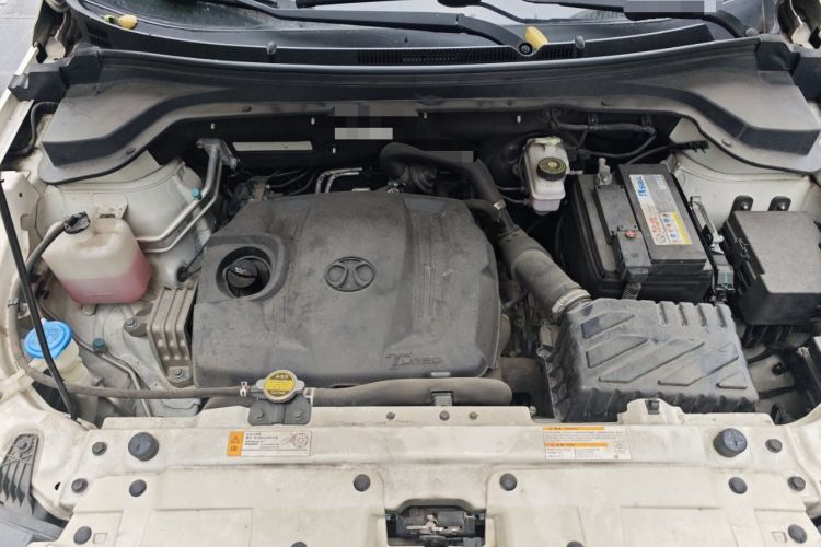 Used BAIC Senova X55 2016 1.5T CVT Elite Edition Engine Bay