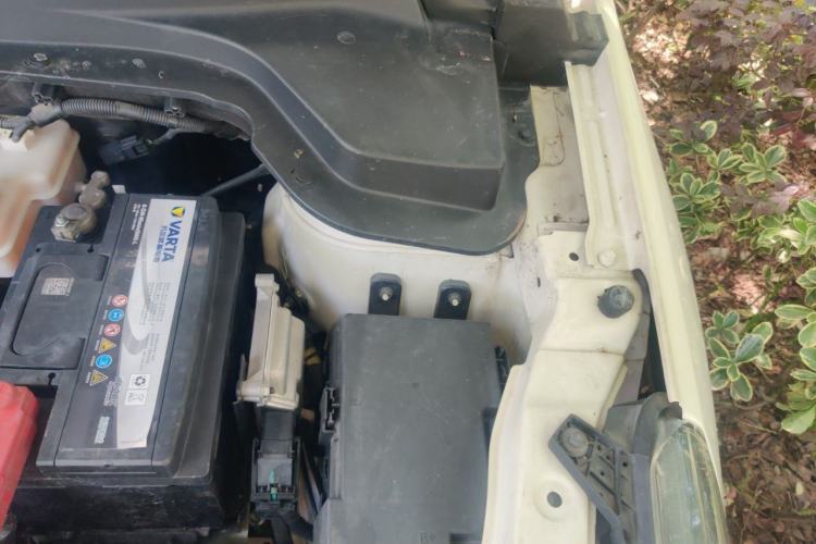 Used BAIC Senova X55 2016 1.5T CVT Comfort Version Engine Bay Left