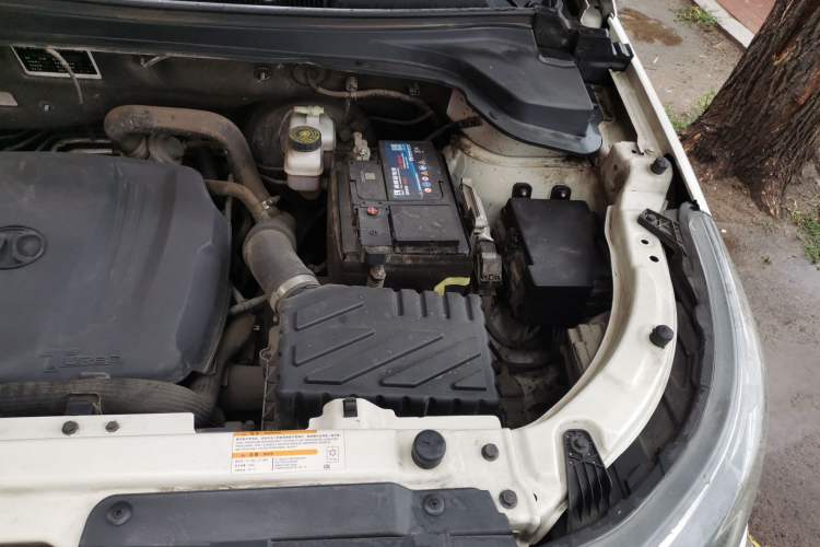 Used BAIC Senova X55 2016 1.5T CVT Elite Edition Engine Bay Left