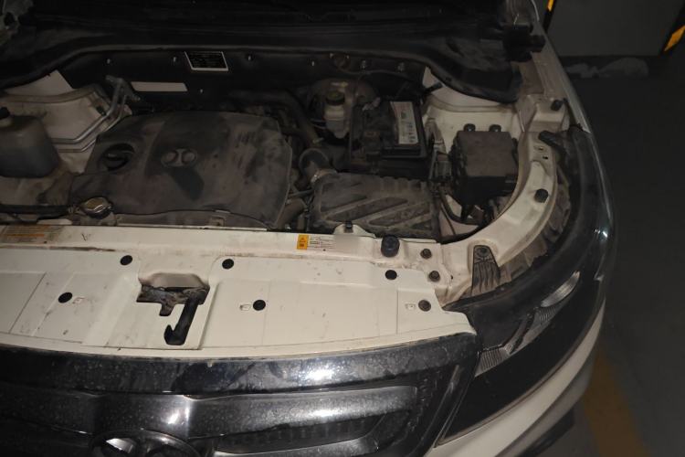 Used BAIC Senova X55 2016 1.5T CVT Elite Edition Engine Bay Left