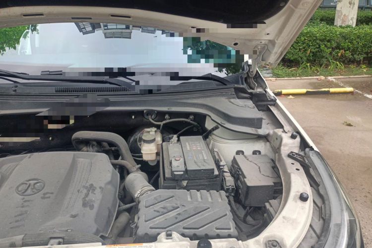 Used BAIC Senova X55 2016 1.5T CVT Luxury Edition Engine Bay Left
