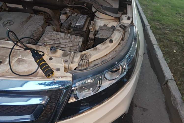 Used BAIC Senova X55 2016 1.5T CVT Elite Edition Engine Bay Left