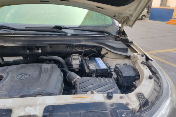 Used BAIC Senova X55 2016 1.5T CVT Elite Edition Engine Bay Left
