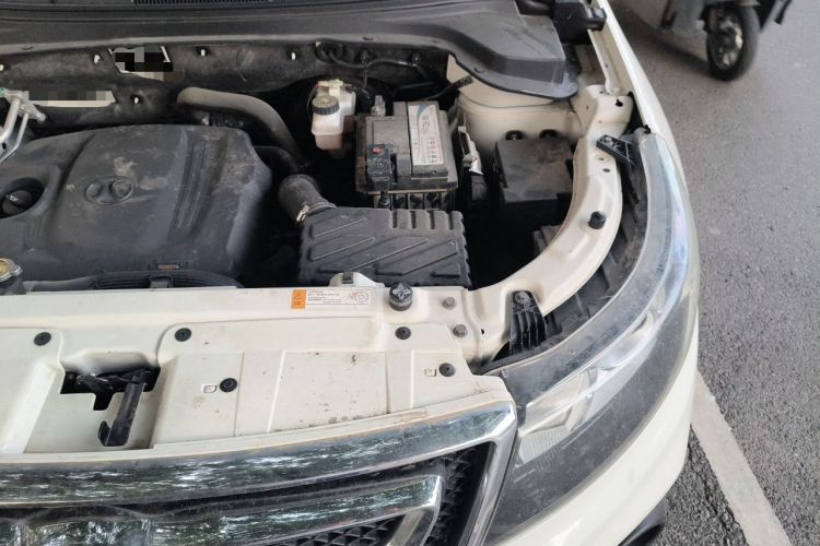 Used BAIC Senova X55 2016 1.5T CVT Elite Edition Engine Bay Left