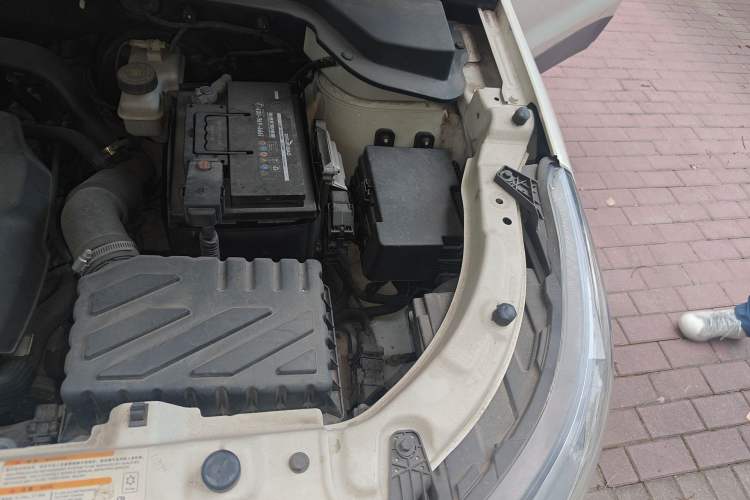 Used BAIC Senova X55 2016 1.5T CVT Elite Edition Engine Bay Left