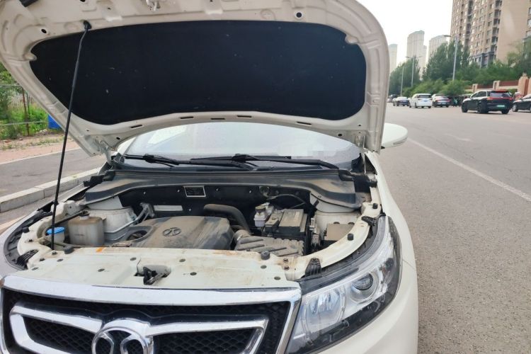 Used BAIC Senova X55 2016 1.5T CVT Comfort Version Engine Bay Left