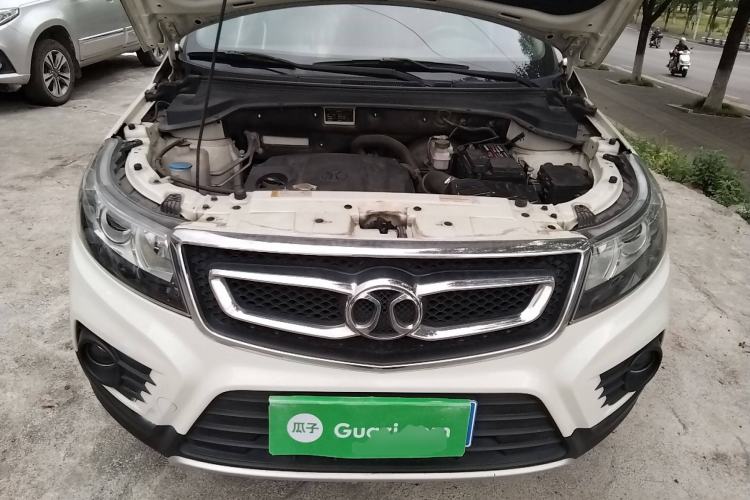 Used BAIC Senova X55 2016 1.5T CVT Elite Edition Engine Bay