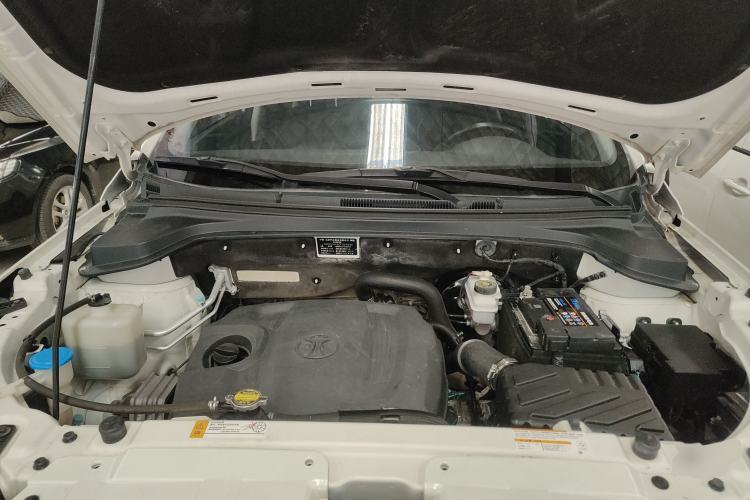 Used BAIC Senova X55 2016 1.5T CVT Elite Edition Engine Bay
