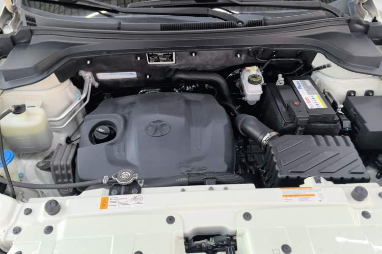 Used BAIC Senova X55 2016 1.5T CVT Elite Edition Engine Bay