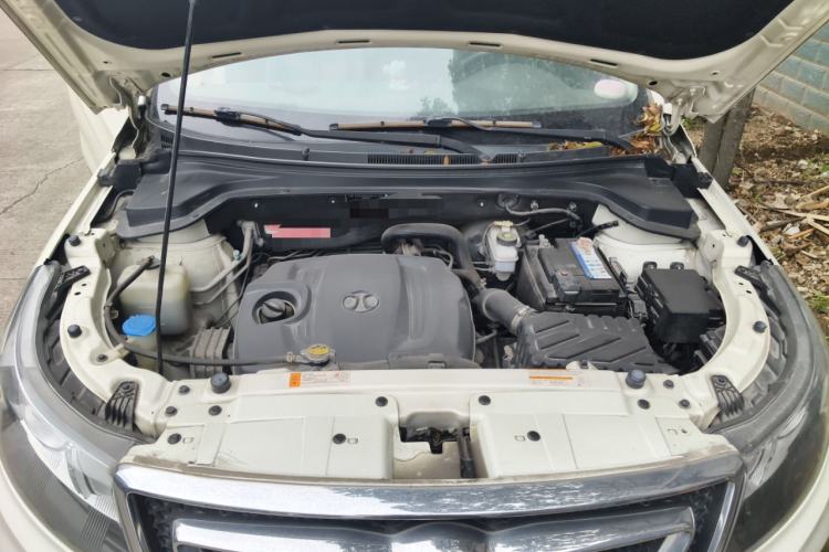 Used BAIC Senova X55 2016 1.5T CVT Elite Edition Engine Bay