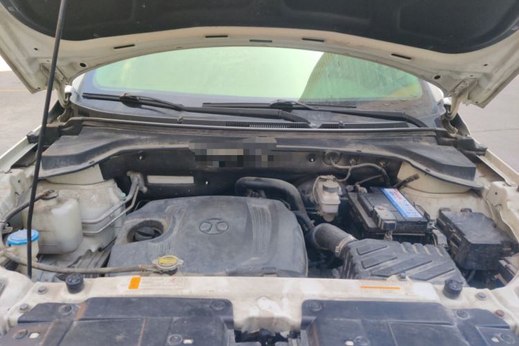 Used BAIC Senova X55 2016 1.5T CVT Elite Edition Engine Bay