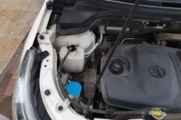 Used BAIC Senova X55 2016 1.5T CVT Elite Edition Engine Bay Right