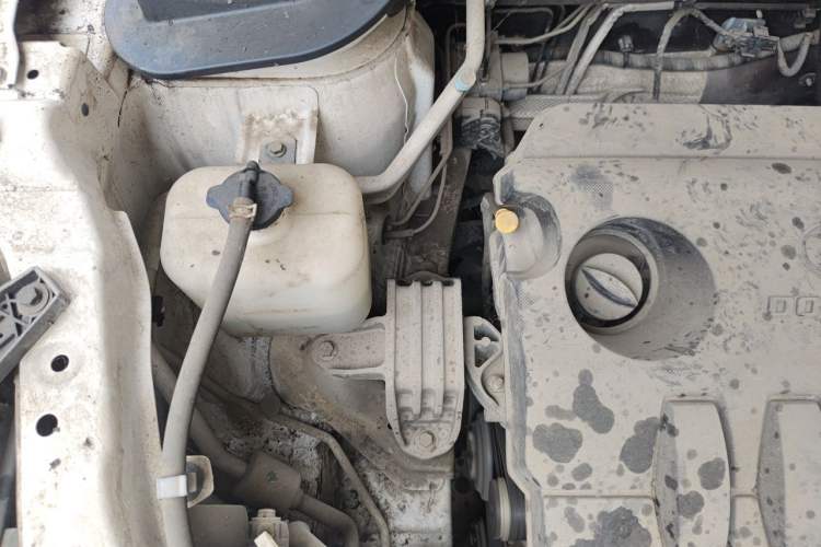 Used BAIC Senova X55 2016 1.5L Manual Comfort Version Engine Bay Right