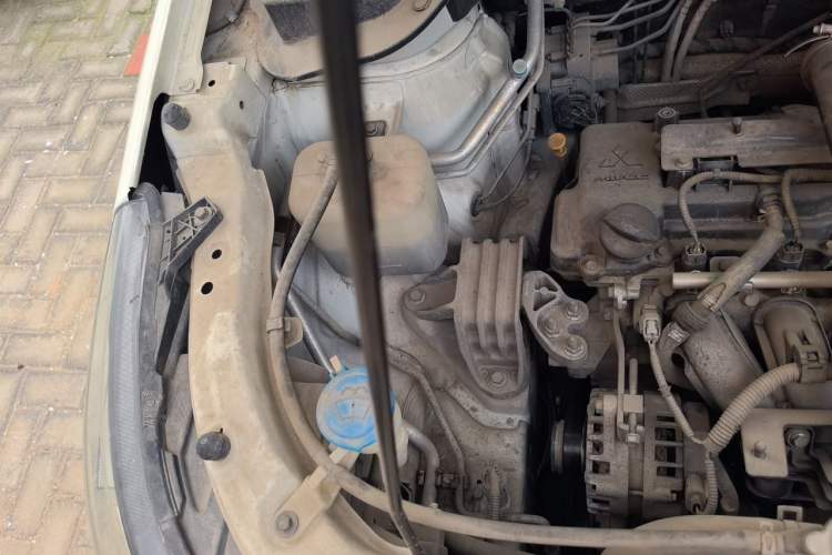 Used BAIC Senova X55 2016 1.5T CVT Luxury Edition Engine Bay Right