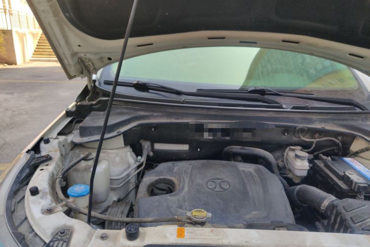 Used BAIC Senova X55 2016 1.5T CVT Elite Edition Engine Bay Right