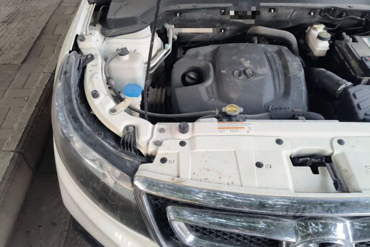Used BAIC Senova X55 2016 1.5T CVT Elite Edition Engine Bay Right