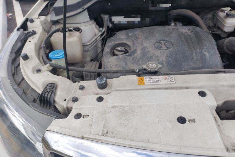 Used BAIC Senova X55 2016 1.5T CVT Elite Edition Engine Bay Right