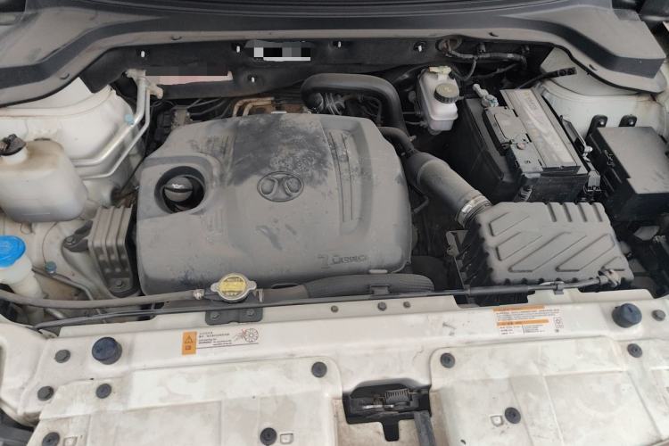 Used BAIC Senova X55 2016 1.5T CVT Elite Edition Engine Bay