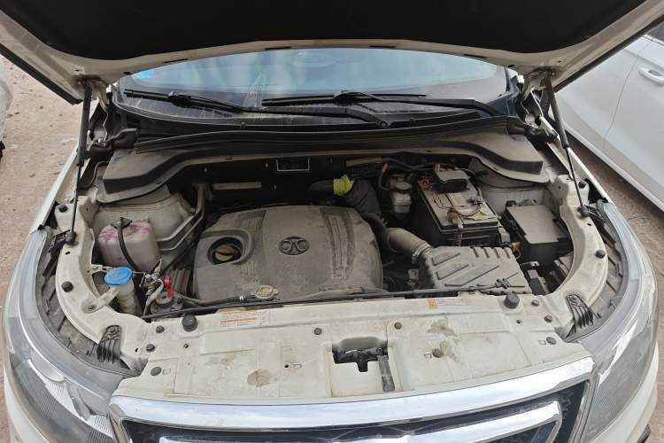 Used BAIC Senova X55 2016 1.5T CVT Luxury Edition Engine Bay