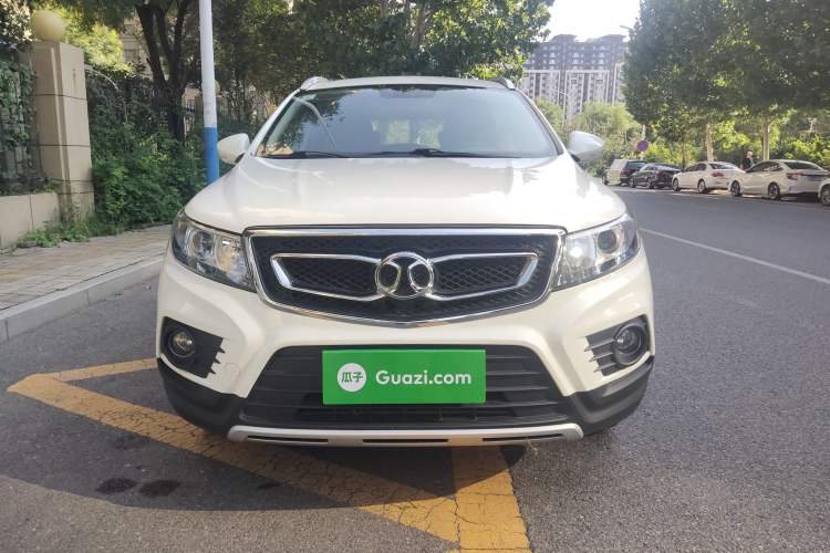 Used BAIC Senova X55 2016 1.5T CVT Elite Edition Exterior 1