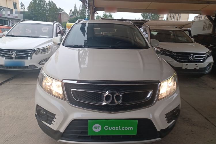 Used BAIC Senova X55 2016 1.5L Manual Comfort Version Exterior 1